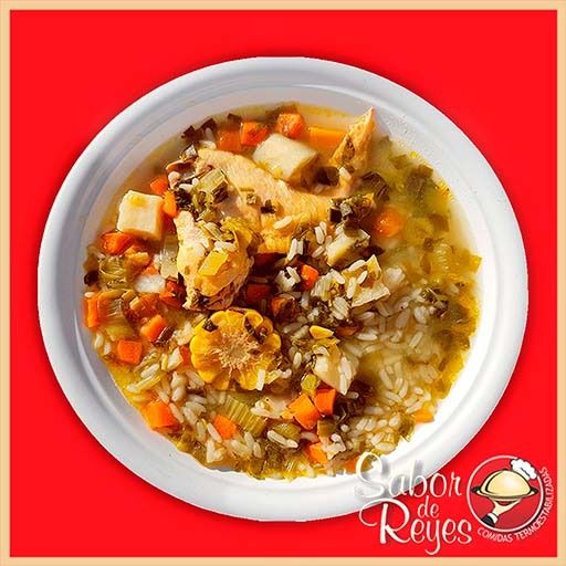 Puchero De Gallina Con Caldo, Arroz Y Hortalizas D